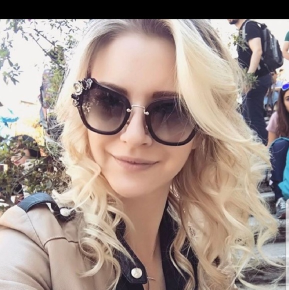 BRAND NEW AUTHENTIC MIU MIU SEXY SUNGLASSES